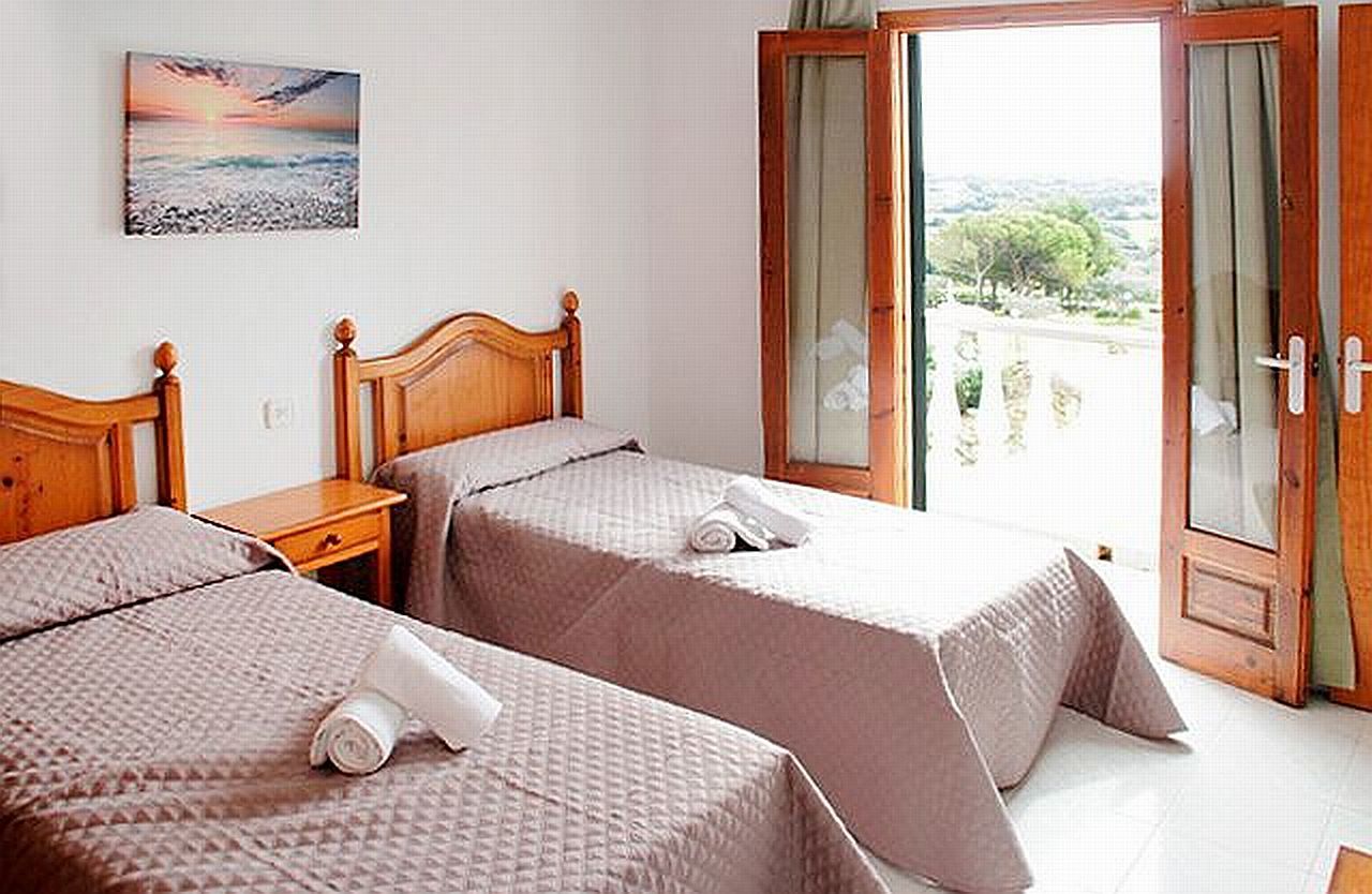 Apartamentos Mar Blanca Cala Blanca  Buitenkant foto