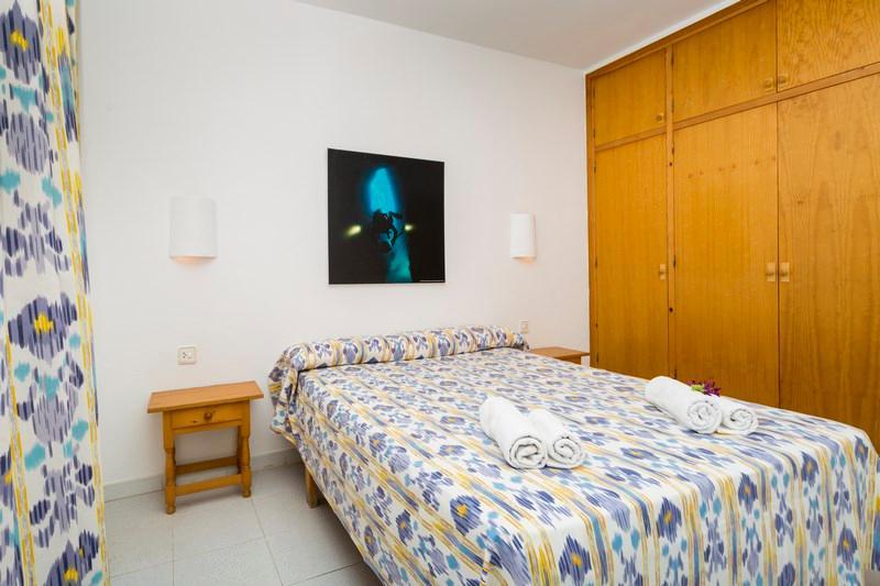 Apartamentos Mar Blanca Cala Blanca  Buitenkant foto